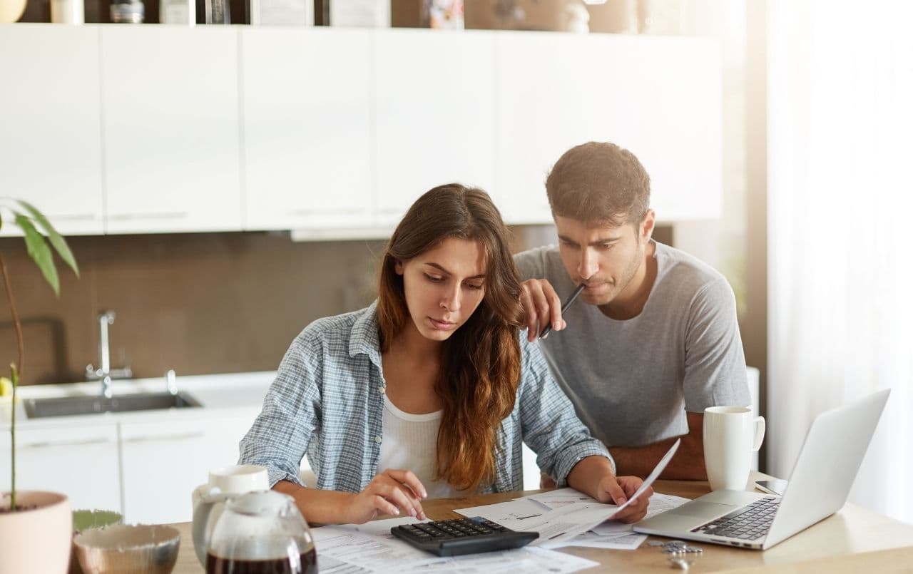 Finanças do casal: organize e faça um consórcio