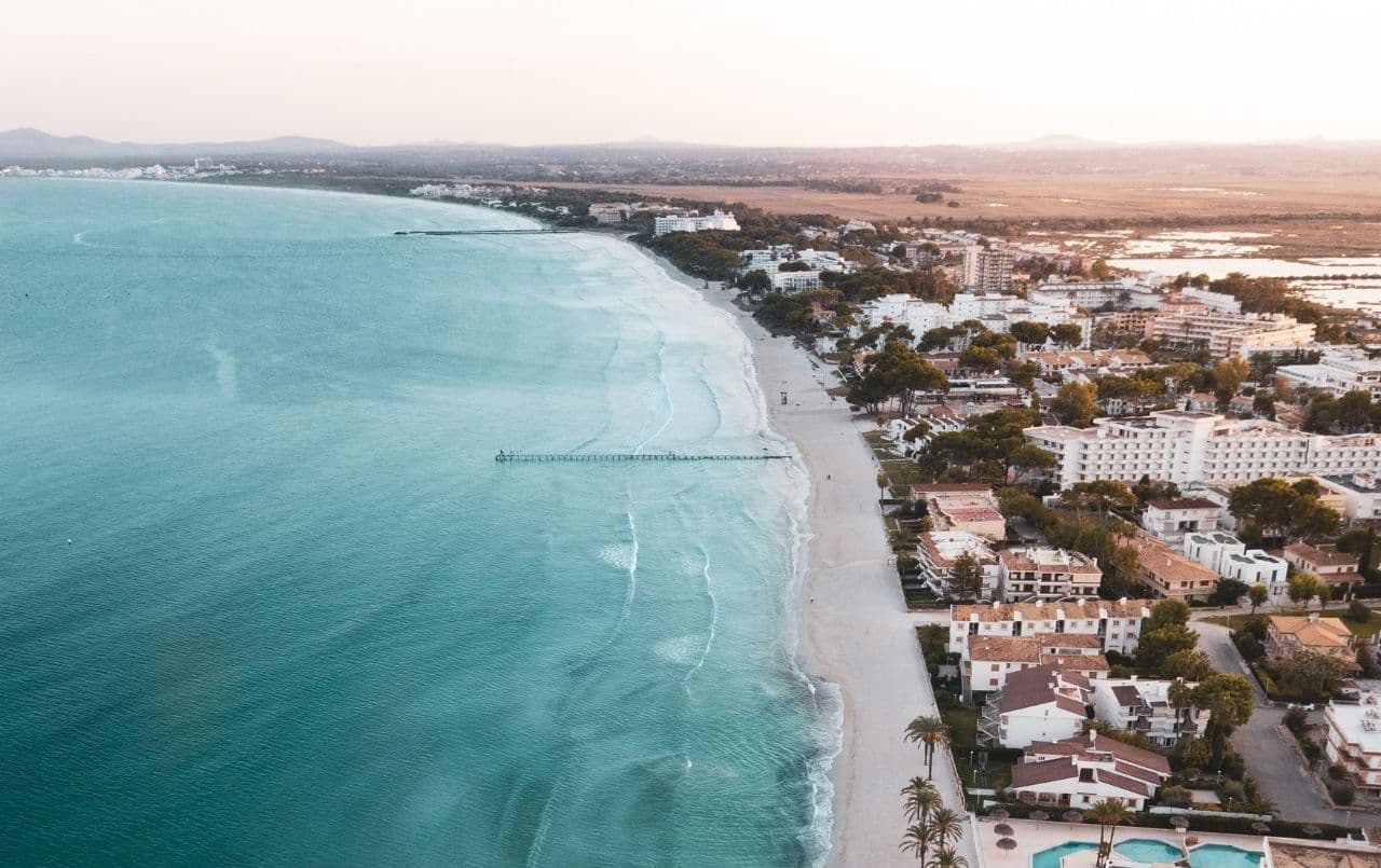Guia de como comprar uma casa na praia com o consórcio