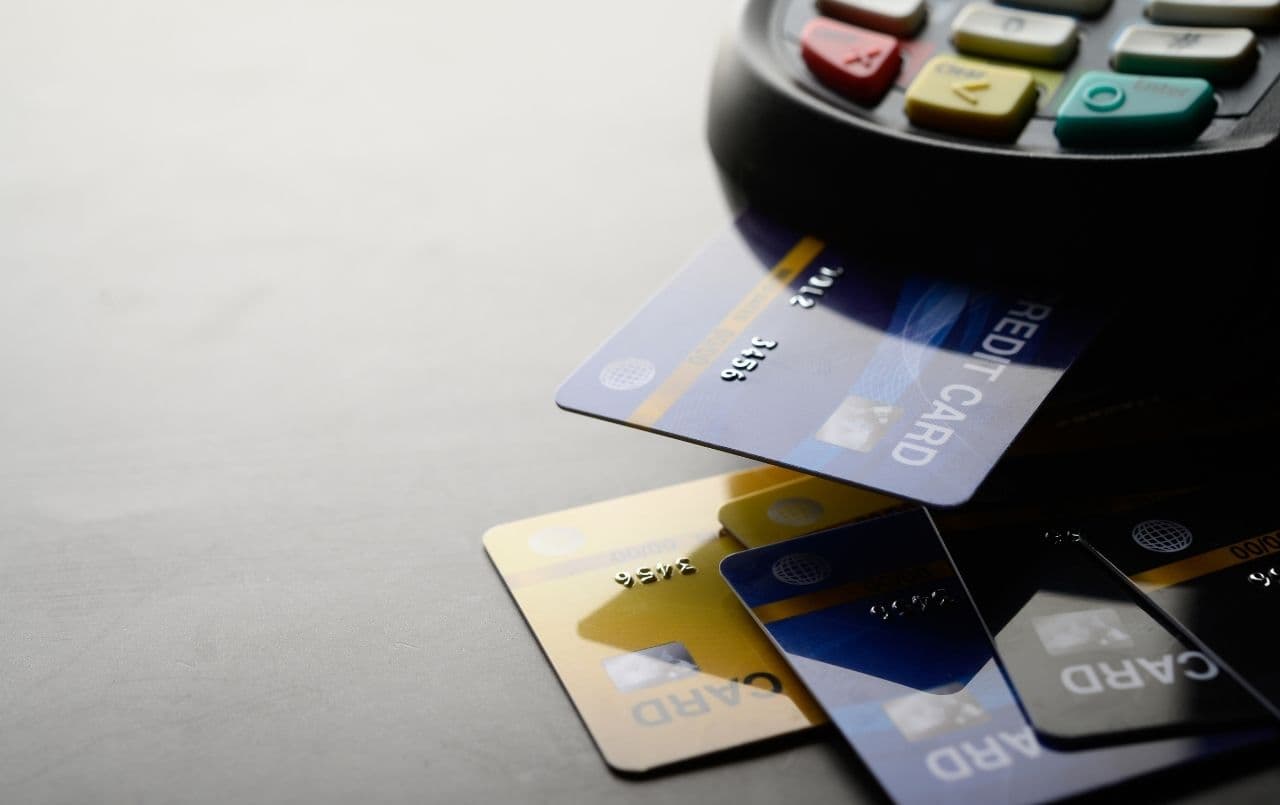 Pagar à vista ou parcelado: o que é melhor?