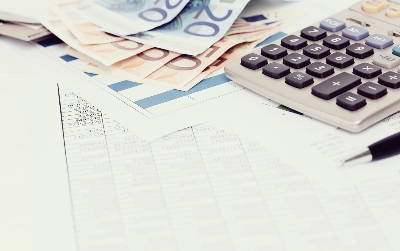 Finanças: 5 formas de renda extra sem sair de casa